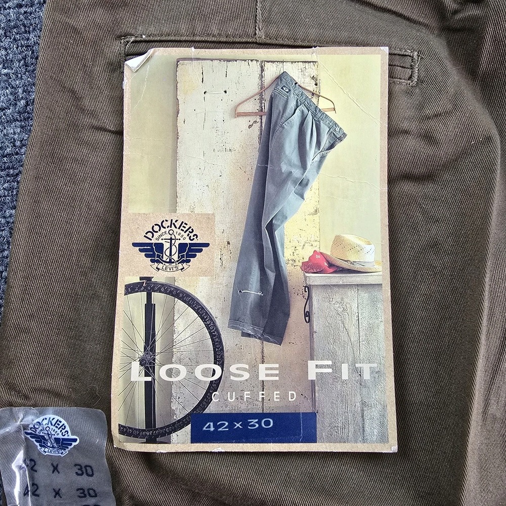 Vintage 1999 Dockers by Levi's‎ Loose Fit Pleated Cuffed Pants 42x30 – NOS - Picture 5 of 10